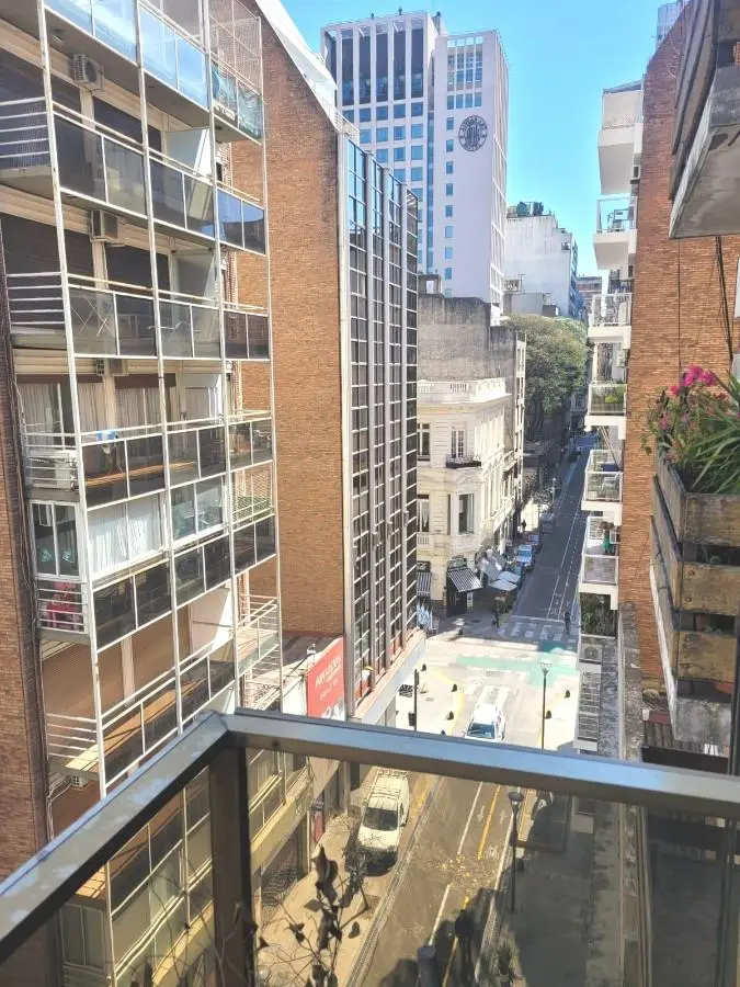 Departamento en Retiro, Suipacha al 900