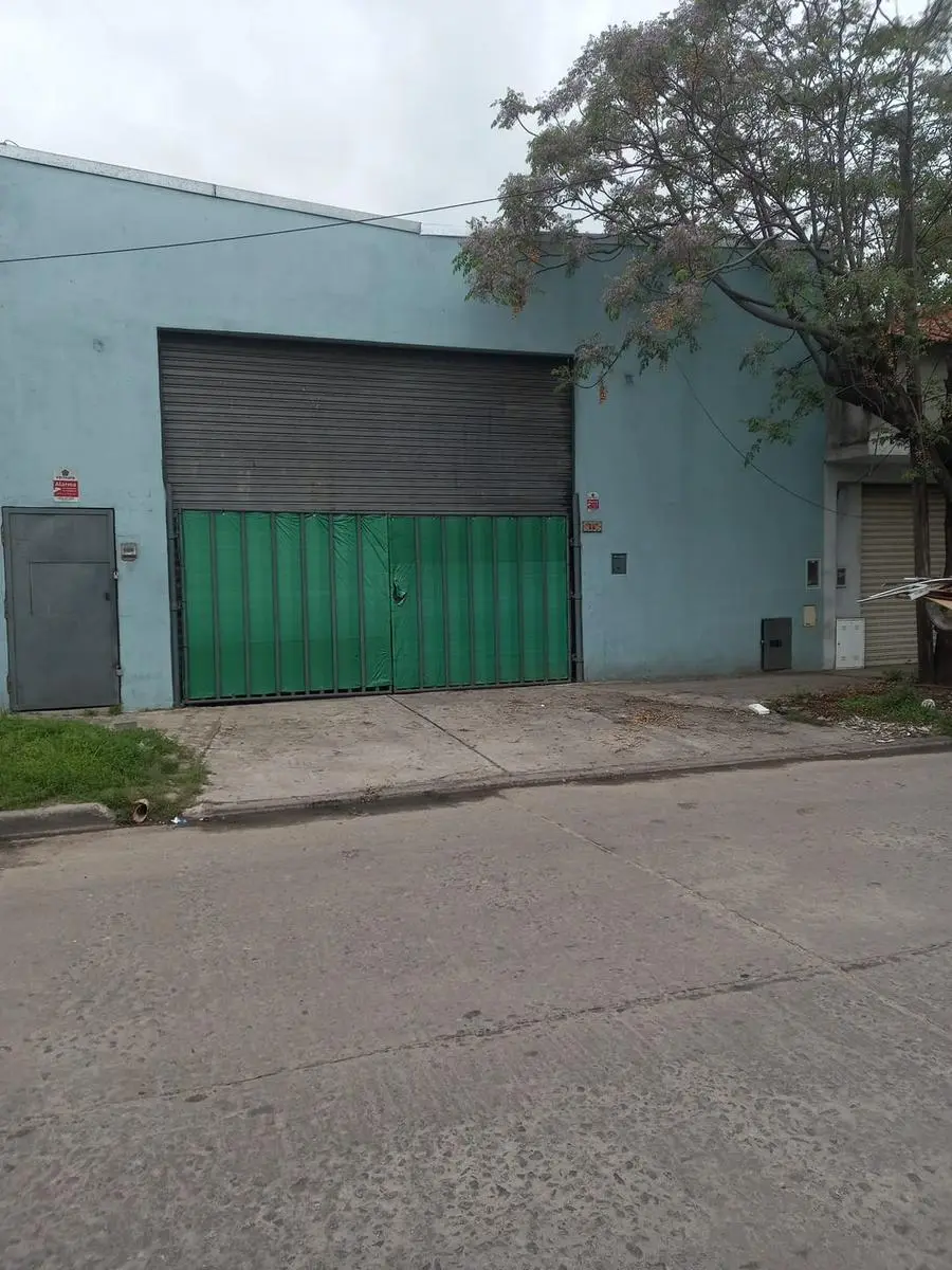 Depósito en Don Torcuato, foto 1 de 15