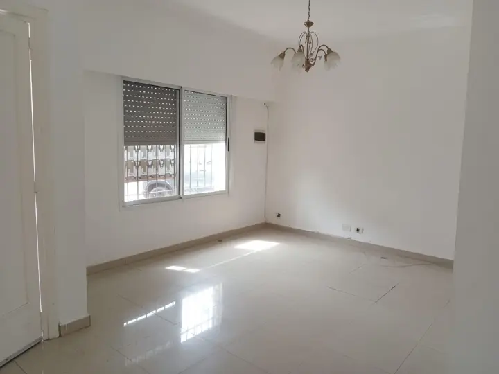 Casa en Carapachay, A. Guido al 3800
